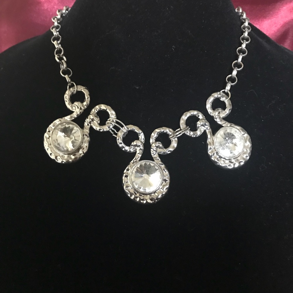 🆕 STATEMENT NECKLACE REDUCED BING BLING STONES